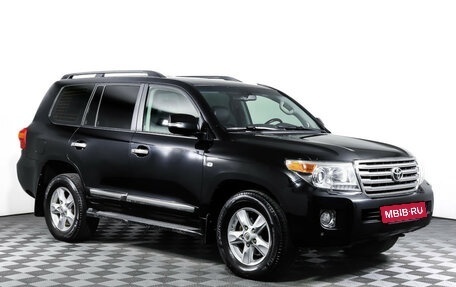 Toyota Land Cruiser 200, 2012 год, 2 824 000 рублей, 3 фотография