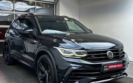 Volkswagen Tiguan II, 2021 год, 4 190 000 рублей, 3 фотография