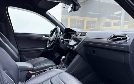 Volkswagen Tiguan II, 2021 год, 4 190 000 рублей, 13 фотография