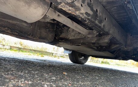 Toyota Land Cruiser Prado 120 рестайлинг, 2004 год, 1 090 000 рублей, 32 фотография