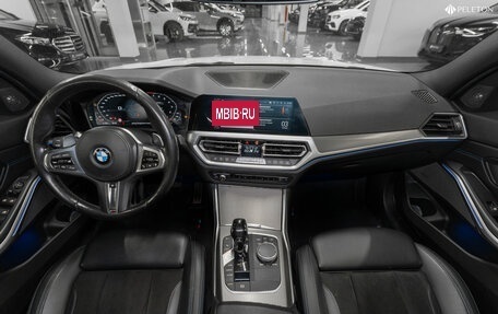 BMW 3 серия, 2019 год, 4 200 000 рублей, 13 фотография