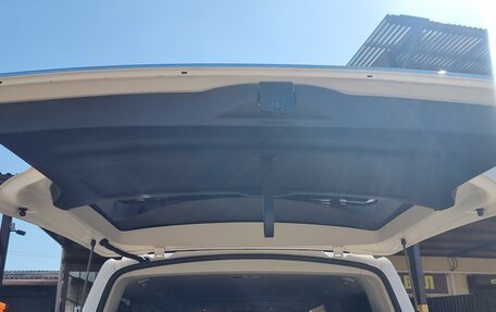 Volkswagen Caravelle T6 рестайлинг, 2018 год, 3 650 000 рублей, 17 фотография