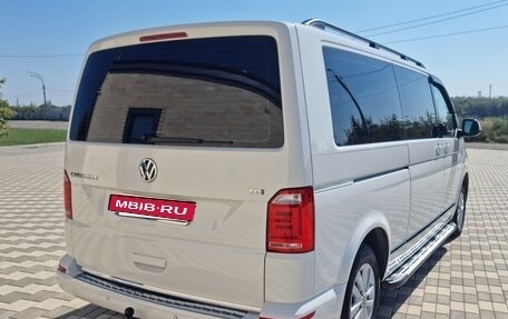 Volkswagen Caravelle T6 рестайлинг, 2018 год, 3 650 000 рублей, 8 фотография