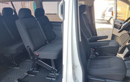 Volkswagen Caravelle T6 рестайлинг, 2018 год, 3 650 000 рублей, 12 фотография