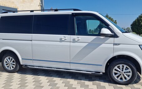 Volkswagen Caravelle T6 рестайлинг, 2018 год, 3 650 000 рублей, 6 фотография