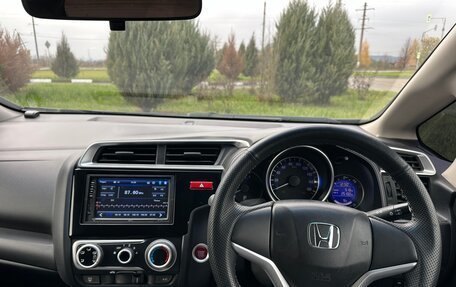 Honda Fit III, 2013 год, 965 000 рублей, 13 фотография