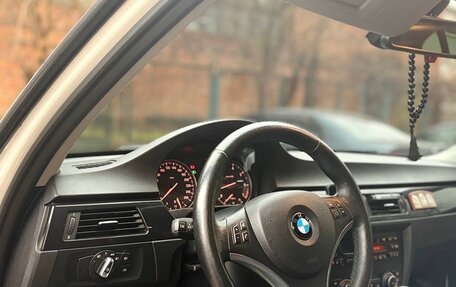 BMW 3 серия, 2011 год, 1 350 000 рублей, 6 фотография