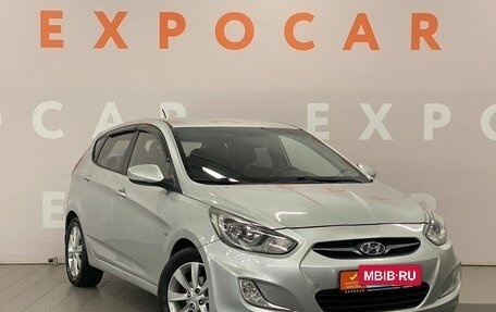 Hyundai Solaris II рестайлинг, 2011 год, 920 000 рублей, 3 фотография
