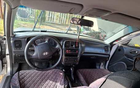 Hyundai Sonata IV рестайлинг, 2005 год, 400 000 рублей, 9 фотография