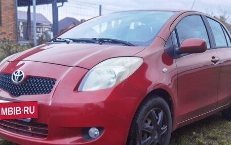 Toyota Yaris III рестайлинг, 2008 год, 465 000 рублей, 2 фотография