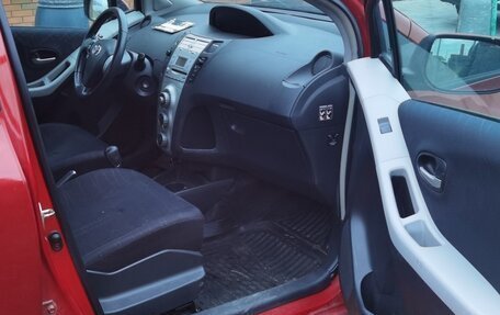 Toyota Yaris III рестайлинг, 2008 год, 465 000 рублей, 9 фотография