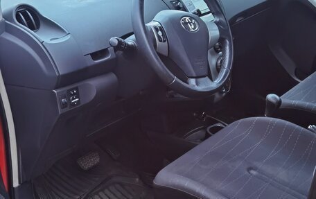 Toyota Yaris III рестайлинг, 2008 год, 465 000 рублей, 6 фотография