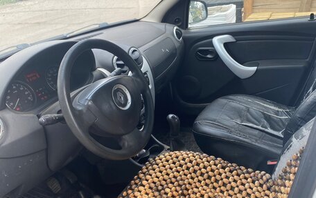 Renault Logan I, 2014 год, 225 000 рублей, 2 фотография