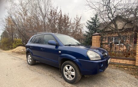 Hyundai Tucson III, 2007 год, 650 000 рублей, 2 фотография