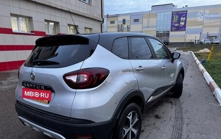 Renault Kaptur I рестайлинг, 2019 год, 1 350 000 рублей, 3 фотография