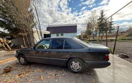 Mercedes-Benz E-Класс, 1992 год, 350 000 рублей, 3 фотография