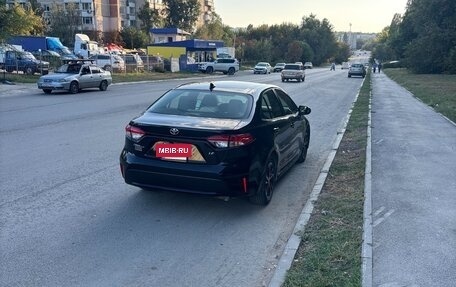 Toyota Corolla, 2022 год, 2 750 000 рублей, 2 фотография