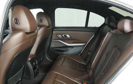 BMW 3 серия, 2019 год, 3 560 000 рублей, 10 фотография