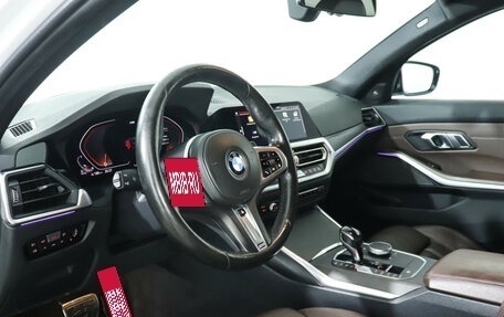 BMW 3 серия, 2019 год, 3 560 000 рублей, 13 фотография