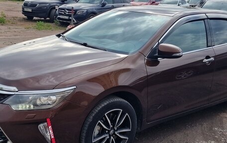Toyota Camry, 2017 год, 2 550 000 рублей, 2 фотография