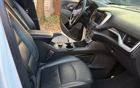 GMC Terrain, 2024 год, 3 000 000 рублей, 17 фотография