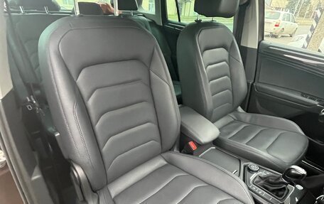 Volkswagen Tiguan II, 2017 год, 3 150 000 рублей, 14 фотография