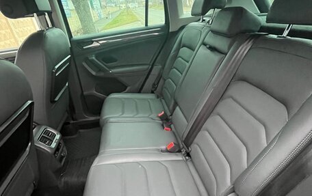 Volkswagen Tiguan II, 2017 год, 3 150 000 рублей, 19 фотография