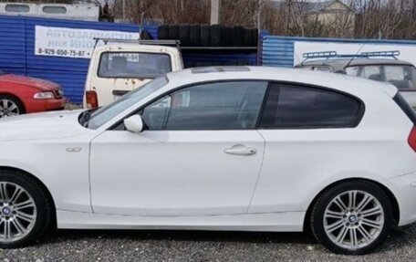 BMW 1 серия, 2009 год, 700 000 рублей, 1 фотография