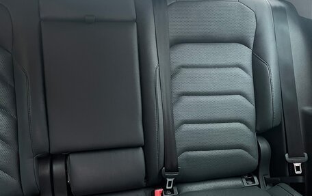 Volkswagen Tiguan II, 2017 год, 3 150 000 рублей, 27 фотография