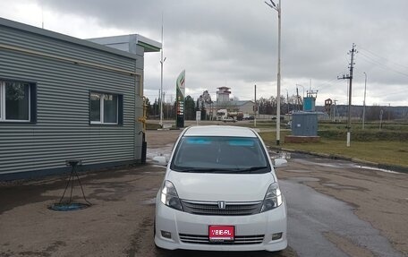 Toyota ISis I, 2006 год, 890 000 рублей, 1 фотография