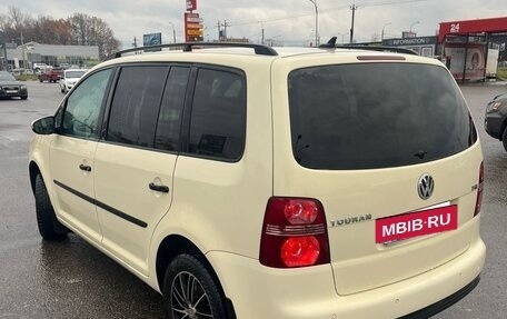 Volkswagen Touran III, 2010 год, 830 000 рублей, 9 фотография