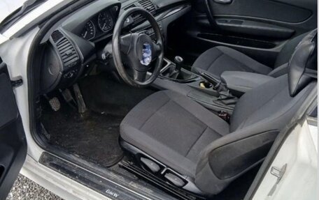 BMW 1 серия, 2009 год, 700 000 рублей, 3 фотография