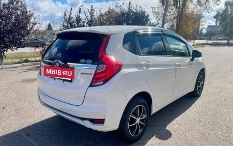 Honda Fit III, 2017 год, 1 300 000 рублей, 6 фотография