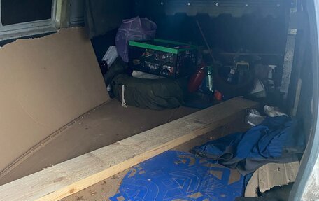 Hyundai H-1 II рестайлинг, 2001 год, 325 000 рублей, 10 фотография