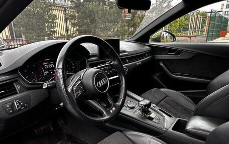 Audi A4, 2017 год, 2 950 000 рублей, 5 фотография