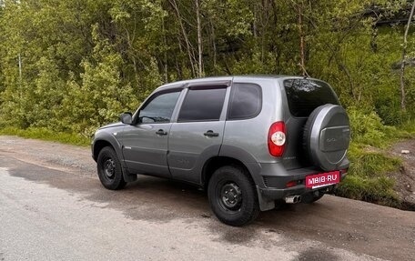 Chevrolet Niva I рестайлинг, 2017 год, 800 000 рублей, 7 фотография