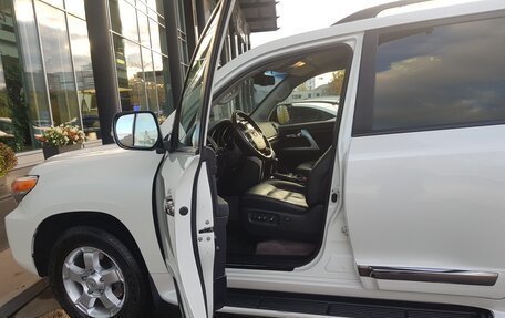 Toyota Land Cruiser 200, 2014 год, 4 650 000 рублей, 8 фотография