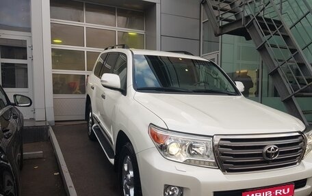 Toyota Land Cruiser 200, 2014 год, 4 650 000 рублей, 3 фотография