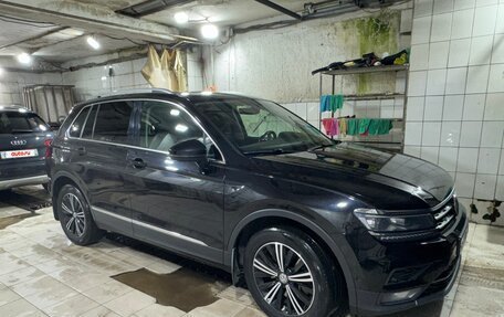 Volkswagen Tiguan II, 2017 год, 2 600 000 рублей, 8 фотография