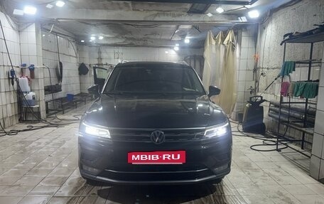 Volkswagen Tiguan II, 2017 год, 2 600 000 рублей, 9 фотография