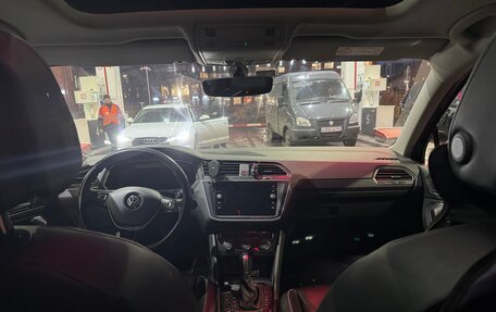 Volkswagen Tiguan II, 2017 год, 2 600 000 рублей, 13 фотография