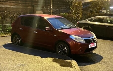 Renault Sandero I, 2012 год, 670 000 рублей, 2 фотография