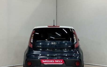 KIA Soul II рестайлинг, 2018 год, 1 729 000 рублей, 5 фотография