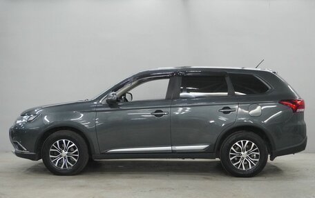 Mitsubishi Outlander III рестайлинг 3, 2016 год, 1 543 000 рублей, 8 фотография