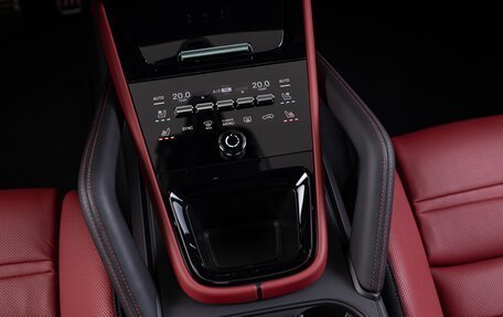 Porsche Cayenne III, 2025 год, 21 890 000 рублей, 21 фотография