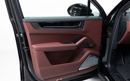 Porsche Cayenne III, 2025 год, 22 290 000 рублей, 8 фотография