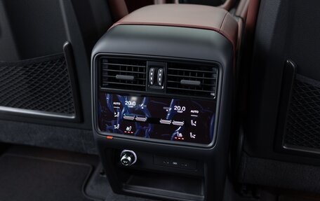 Porsche Cayenne III, 2025 год, 22 290 000 рублей, 28 фотография