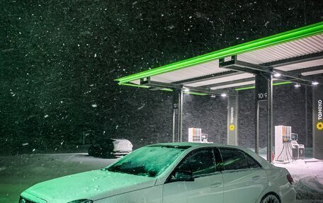 Mercedes-Benz E-Класс, 2014 год, 2 300 000 рублей, 15 фотография