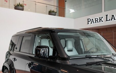 Land Rover Defender II, 2025 год, 29 750 000 рублей, 10 фотография