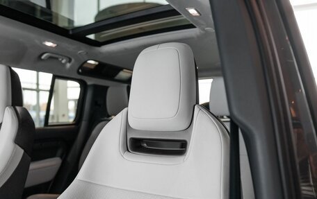 Land Rover Defender II, 2025 год, 29 750 000 рублей, 28 фотография